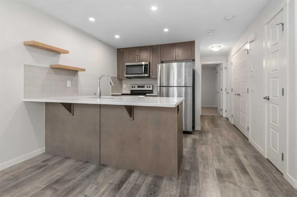 260 Rowley Way NW, #108