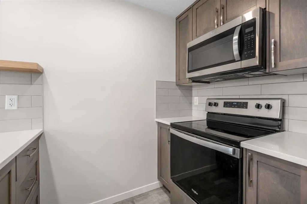 260 Rowley Way NW, #108