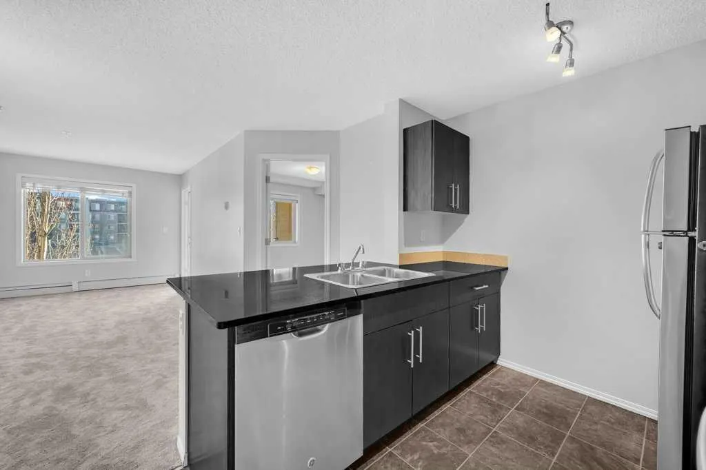 5 Saddlestone Way NE, #204