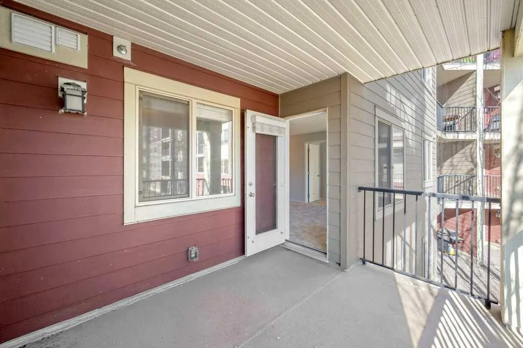 5 Saddlestone Way NE, #204