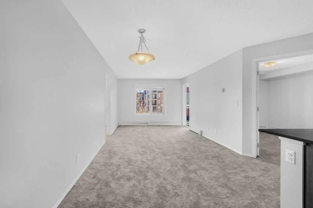 5 Saddlestone Way NE, #204