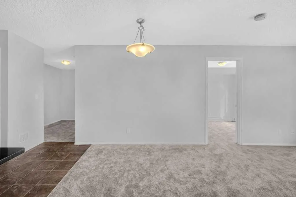 5 Saddlestone Way NE, #204
