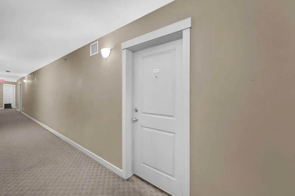 5 Saddlestone Way NE, #204