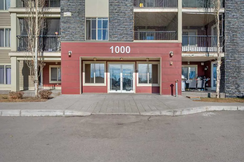 5 Saddlestone Way NE, #204