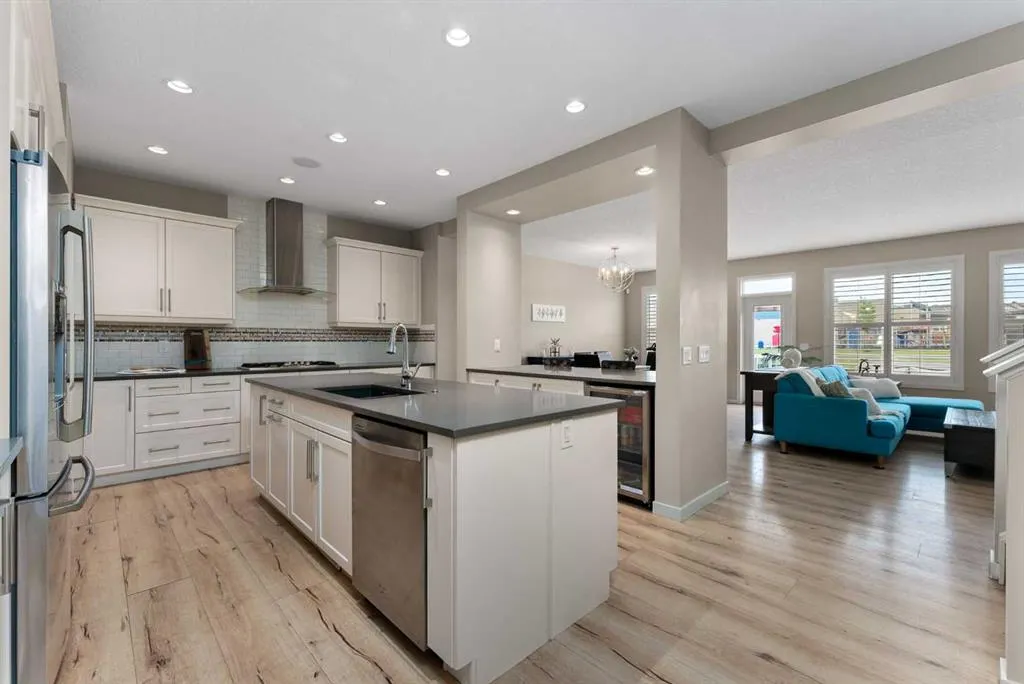 220 Auburn Meadows Crescent SE
