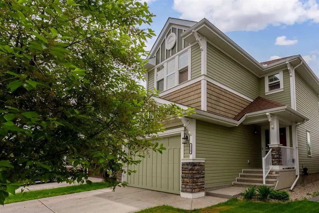 220 Auburn Meadows Crescent SE