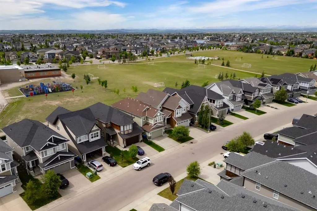220 Auburn Meadows Crescent SE