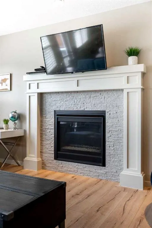 220 Auburn Meadows Crescent SE