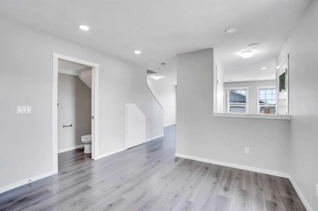 7451 Falconridge Boulevard NE, #1404