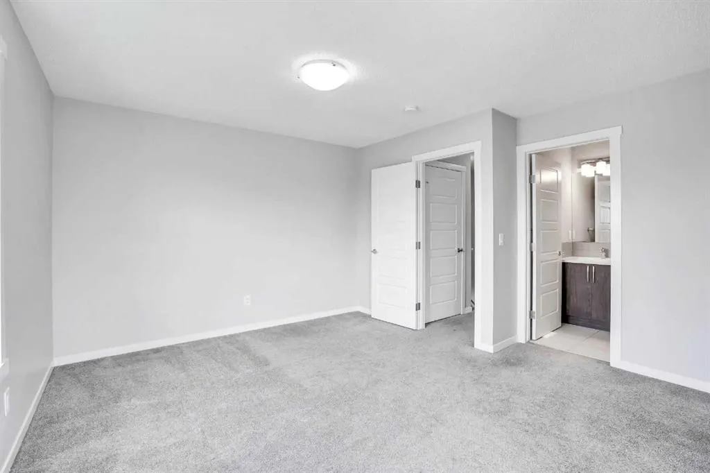 7451 Falconridge Boulevard NE, #1404