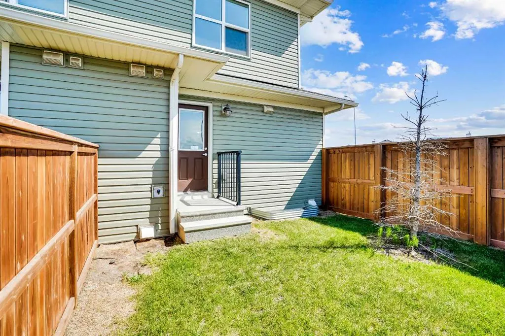 7451 Falconridge Boulevard NE, #1404