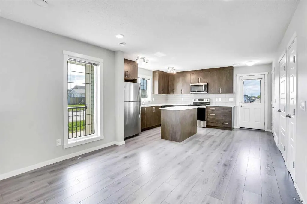 7451 Falconridge Boulevard NE, #1404