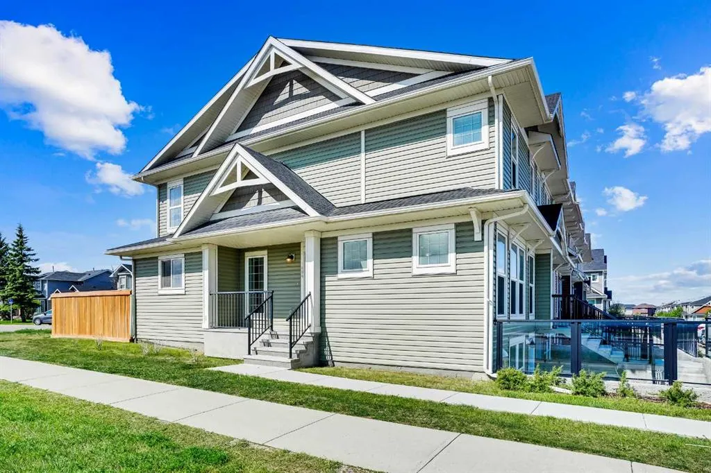 7451 Falconridge Boulevard NE, #1404
