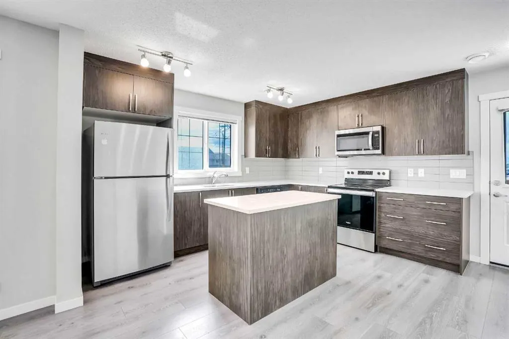 7451 Falconridge Boulevard NE, #1404