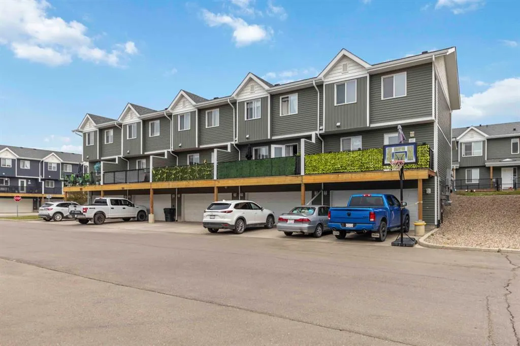 401 Athabasca Avenue, #103