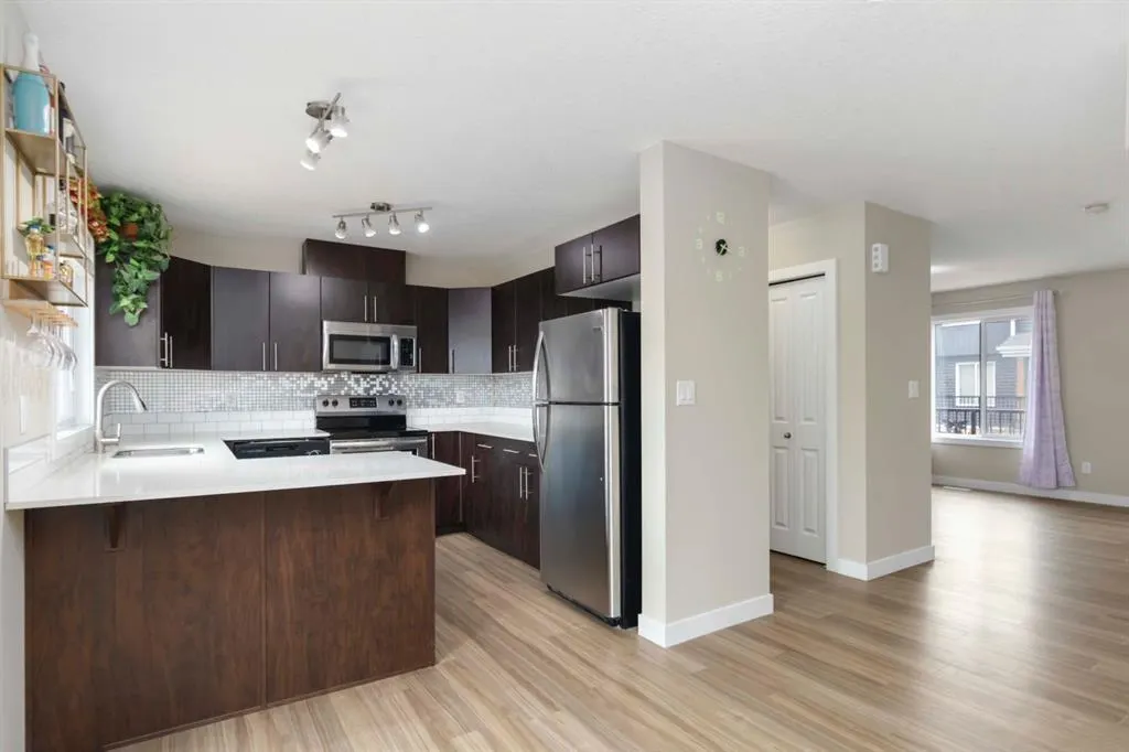 401 Athabasca Avenue, #103