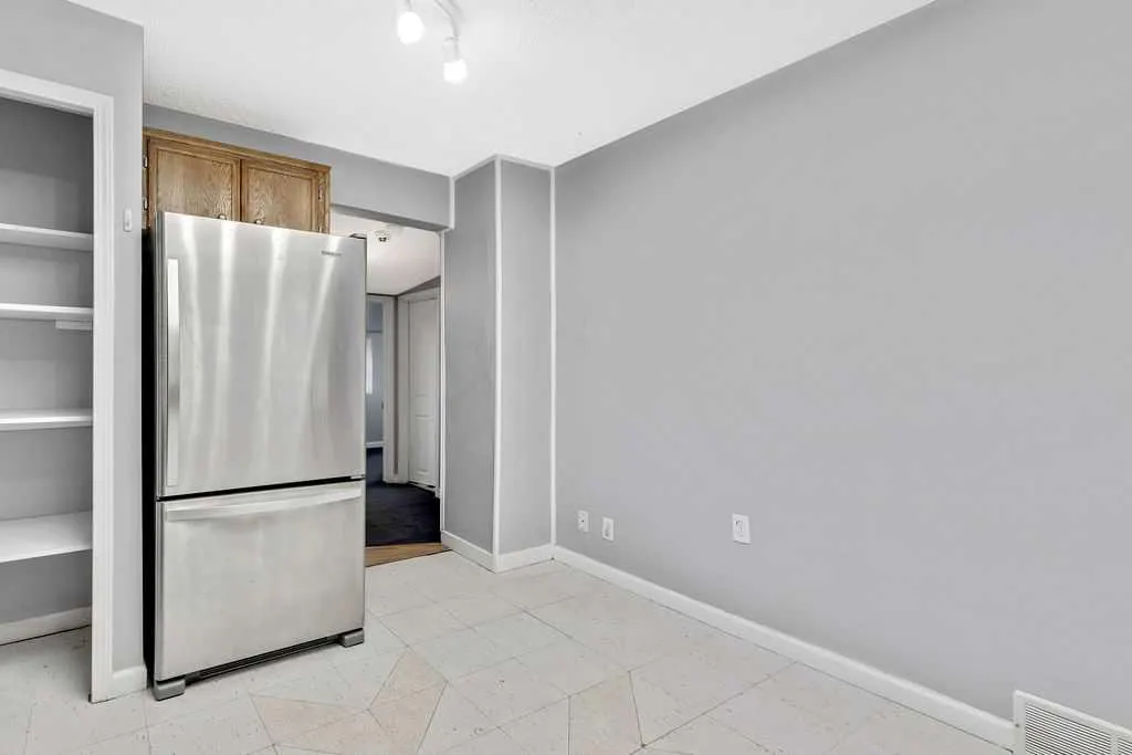 1018 Smith Avenue, #A and B