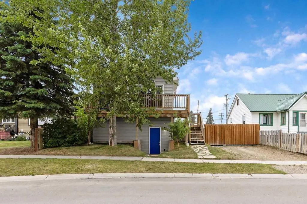 1018 Smith Avenue, #A and B