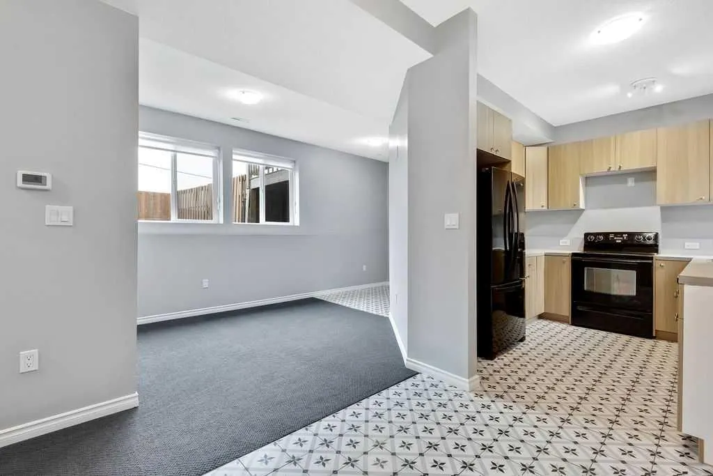 1018 Smith Avenue, #A and B