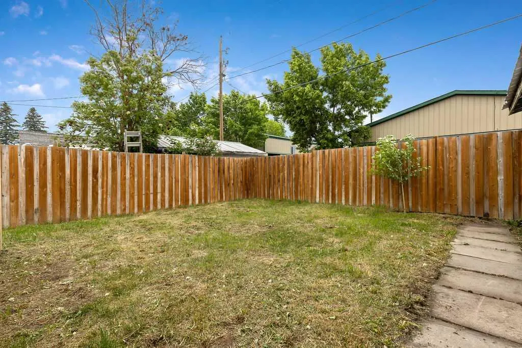 1018 Smith Avenue, #A and B