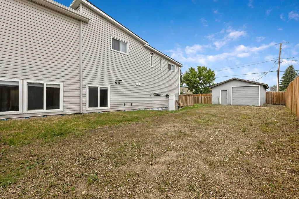 1018 Smith Avenue, #A and B