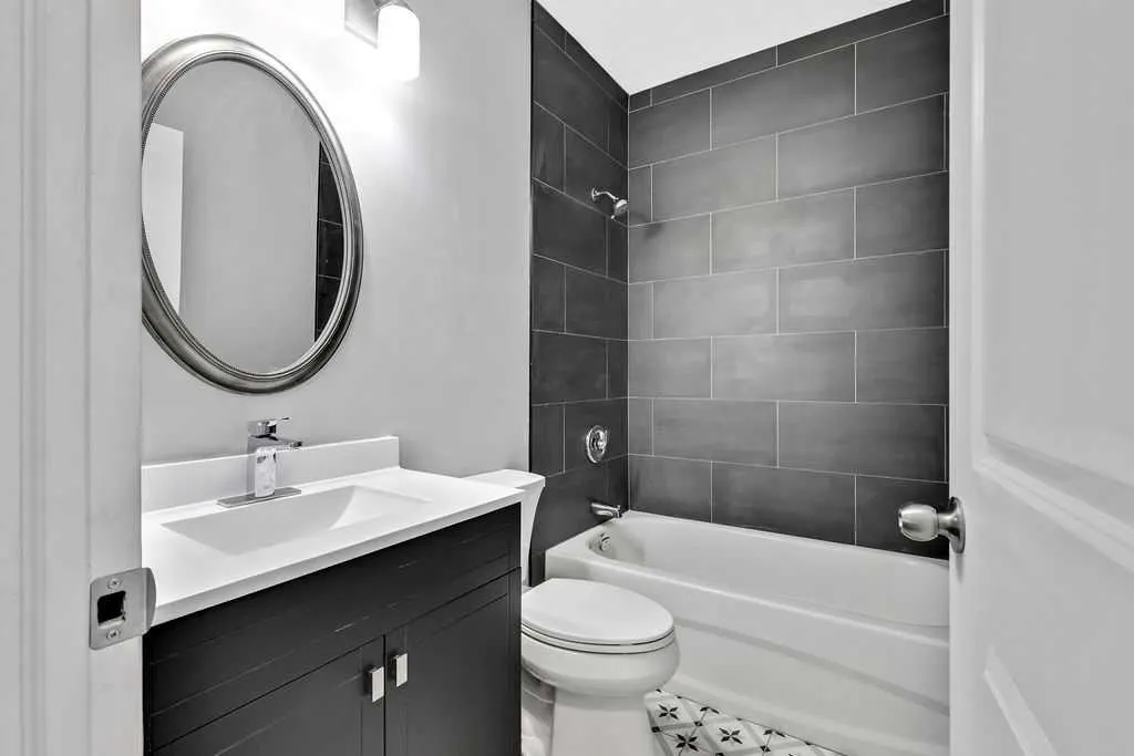 1018 Smith Avenue, #A and B