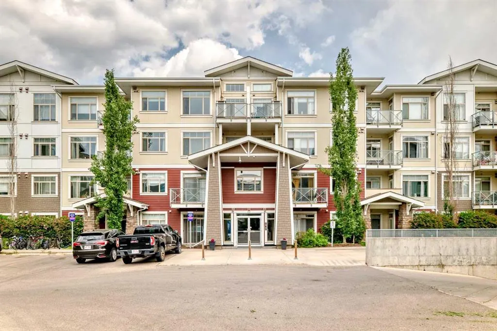 22 Auburn Bay Link SE, #109