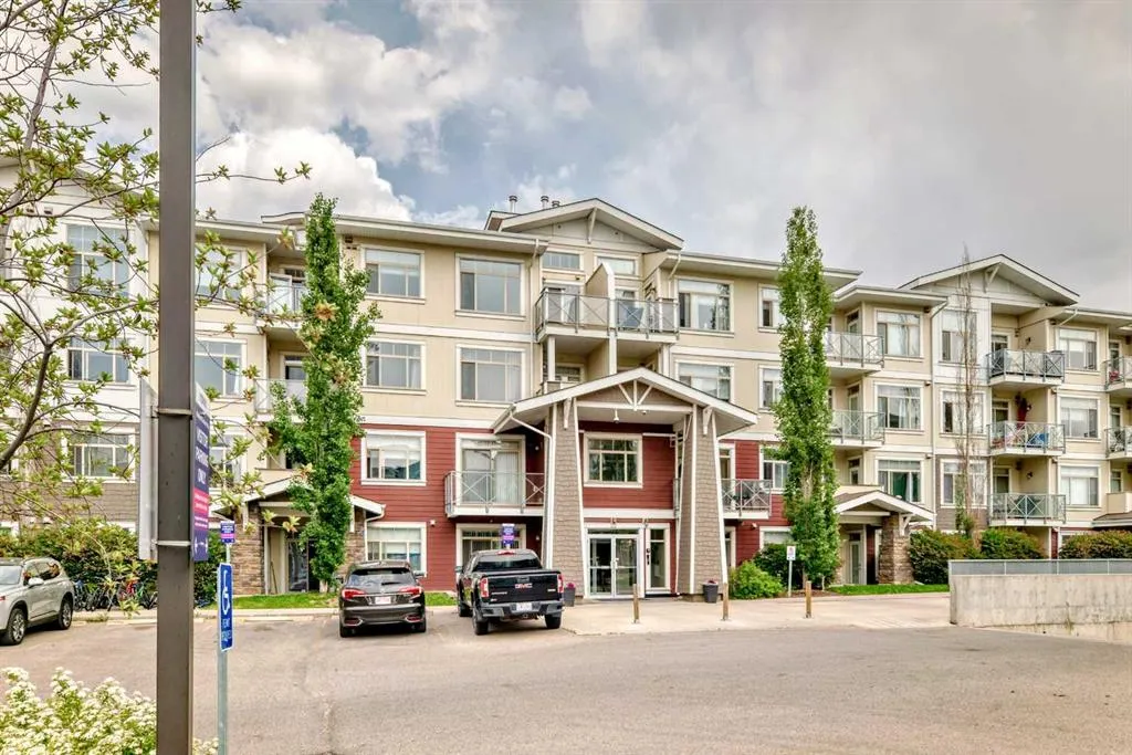 22 Auburn Bay Link SE, #109
