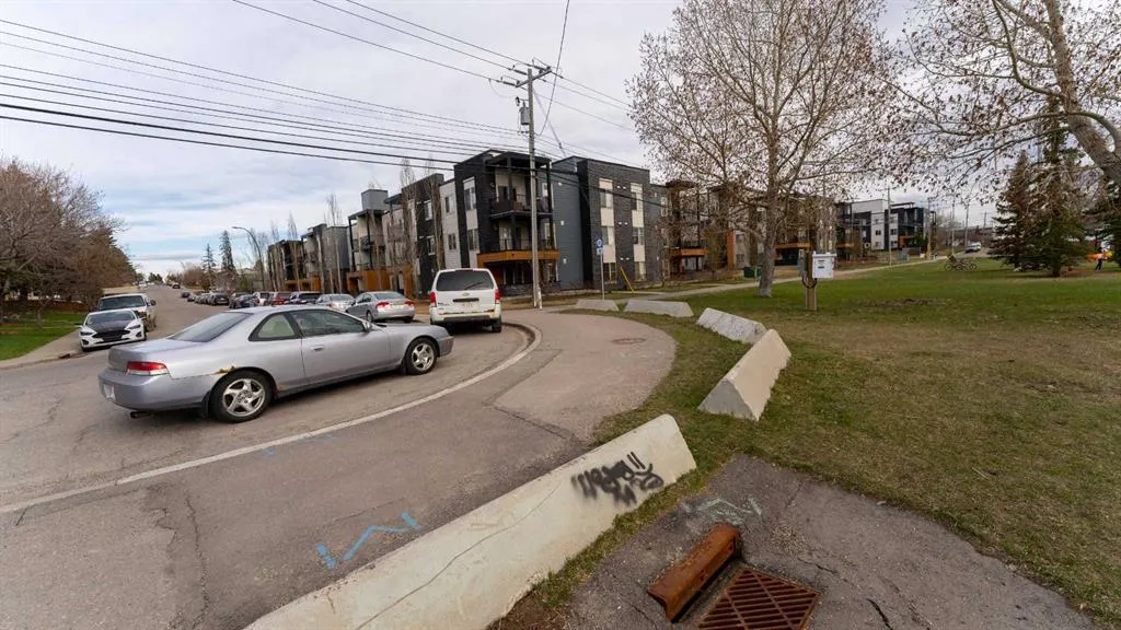 2715 12 Avenue SE, #105