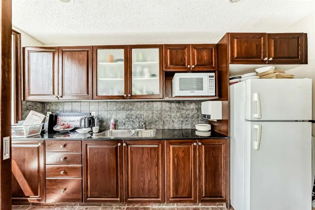 8 Prestwick Pond Terrace SE, #202