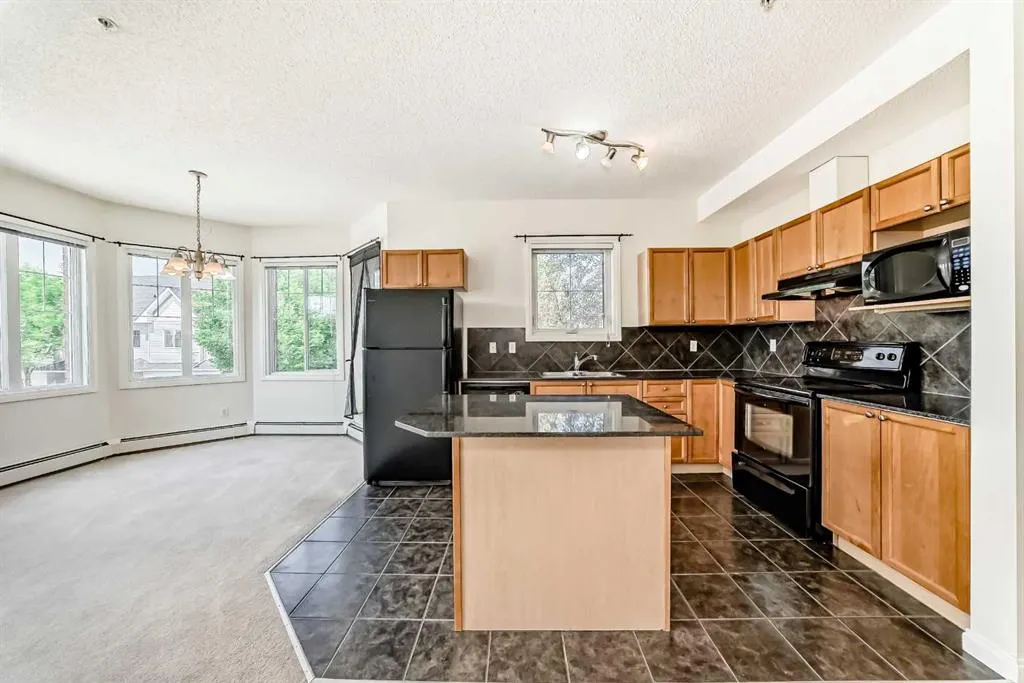 8 Prestwick Pond Terrace SE, #202