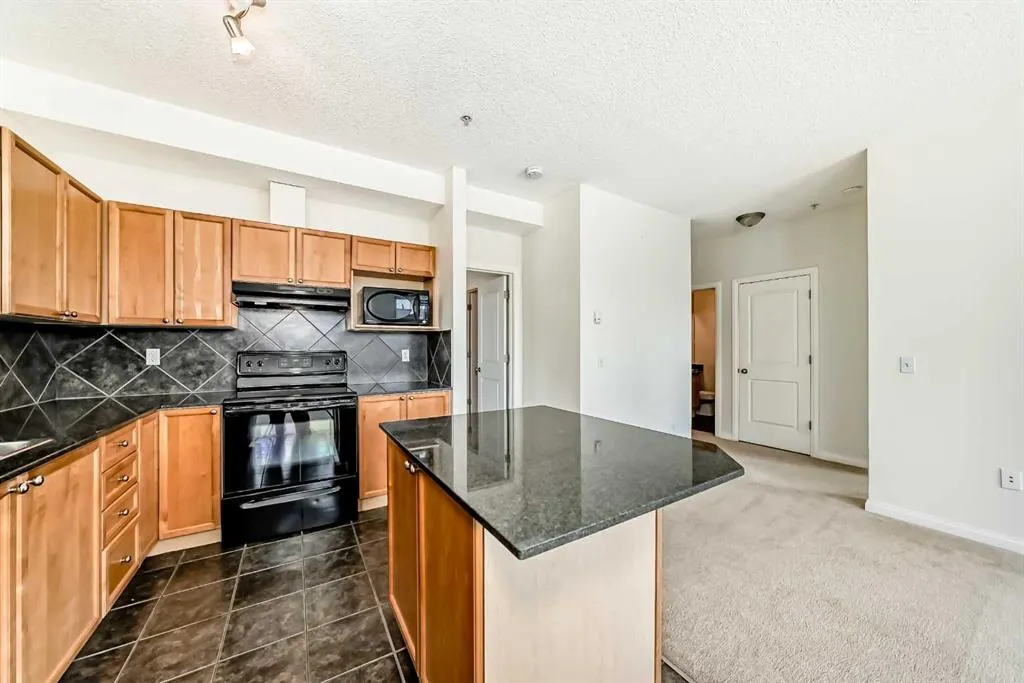 8 Prestwick Pond Terrace SE, #202