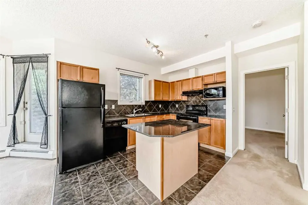 8 Prestwick Pond Terrace SE, #202