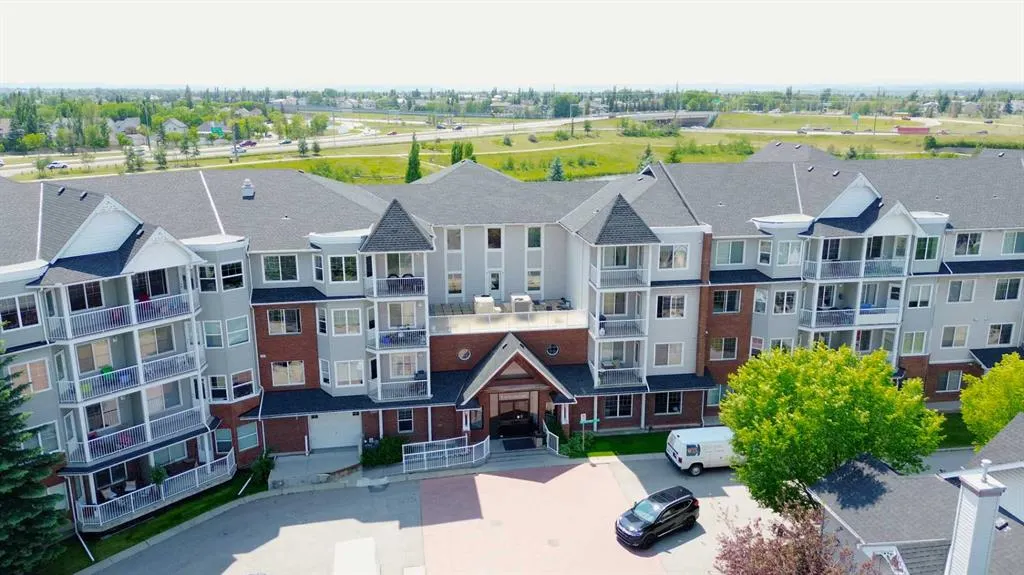 8 Prestwick Pond Terrace SE, #202