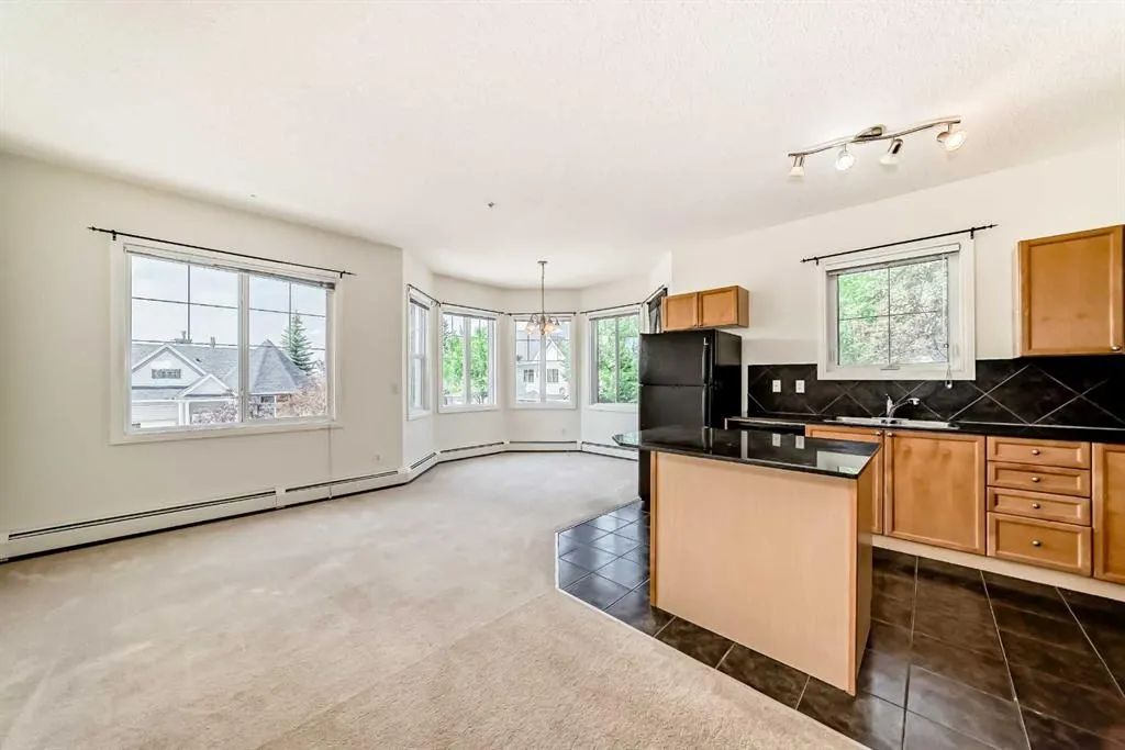 8 Prestwick Pond Terrace SE, #202