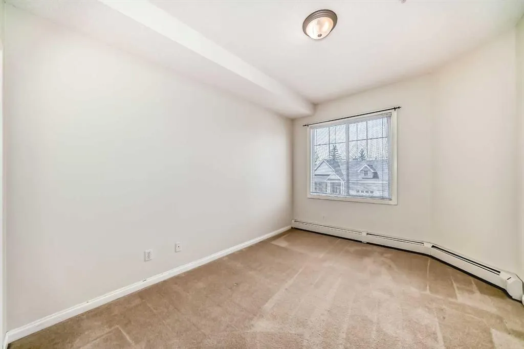 8 Prestwick Pond Terrace SE, #202