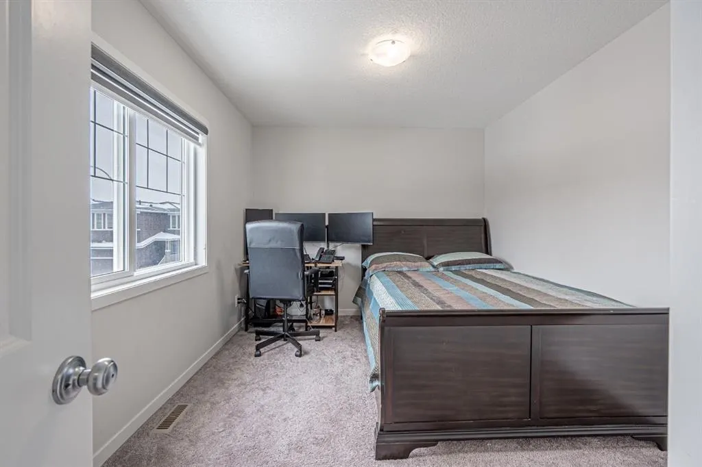 9 Red Sky Road NE