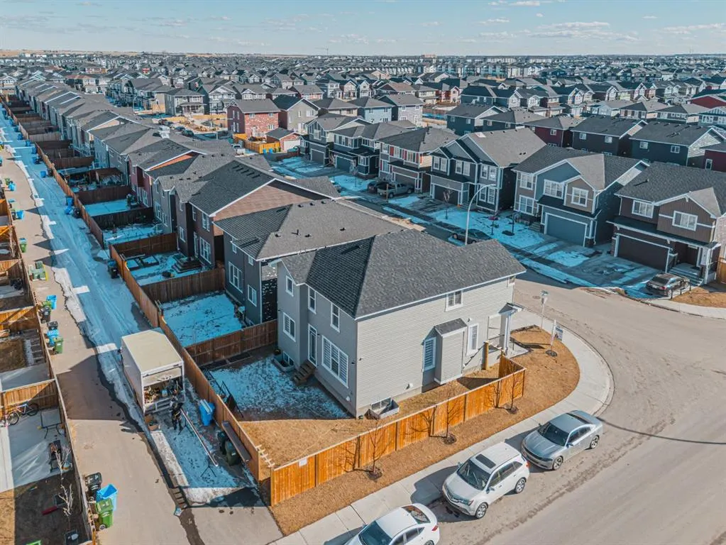 9 Red Sky Road NE