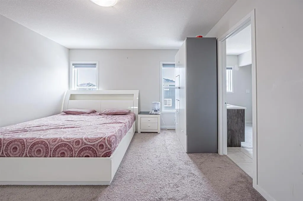 9 Red Sky Road NE