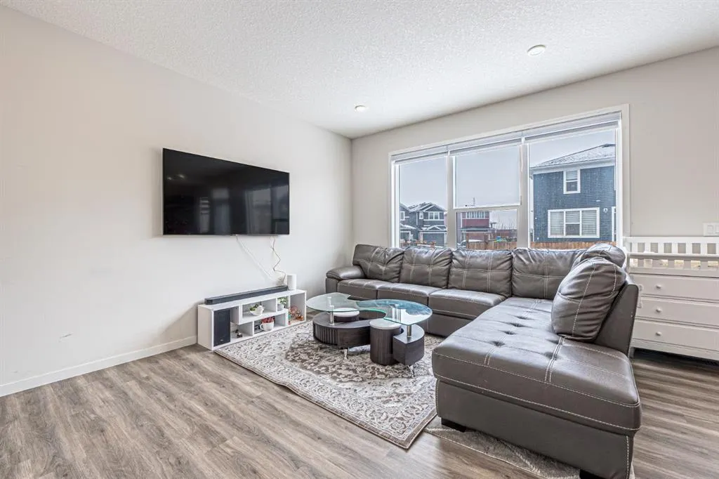 9 Red Sky Road NE