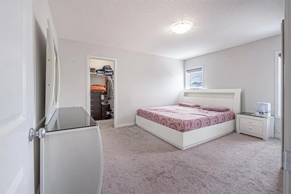 9 Red Sky Road NE