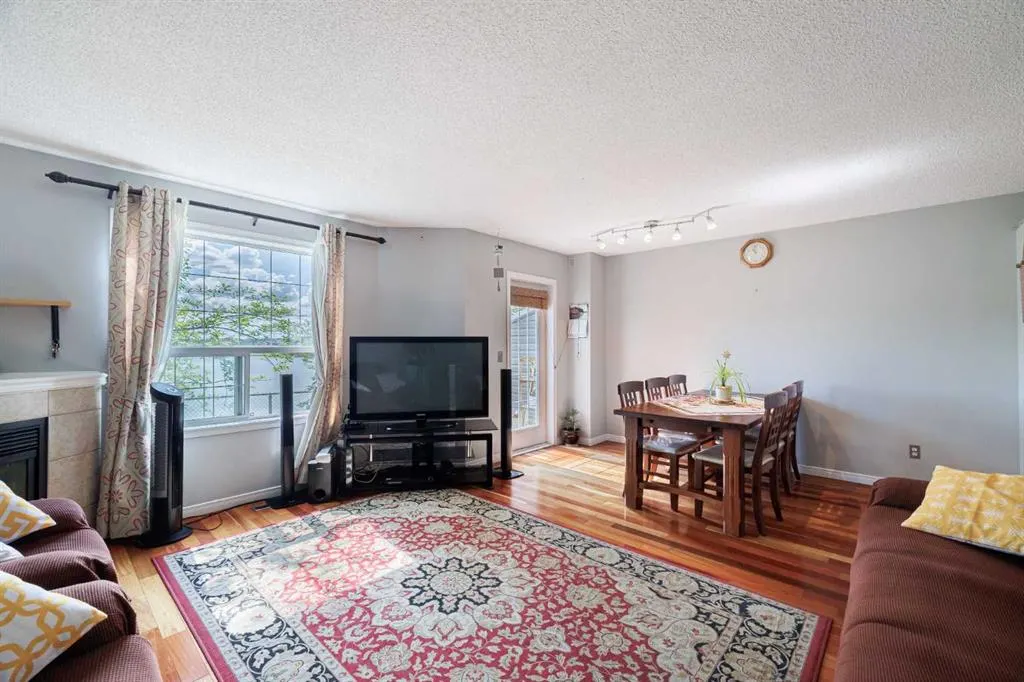 246 Taracove Place NE