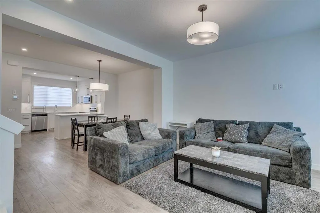 237 Dawson Circle