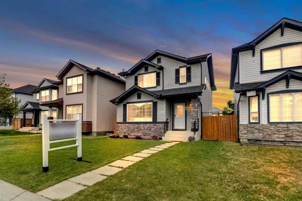 92 Tarington Way NE