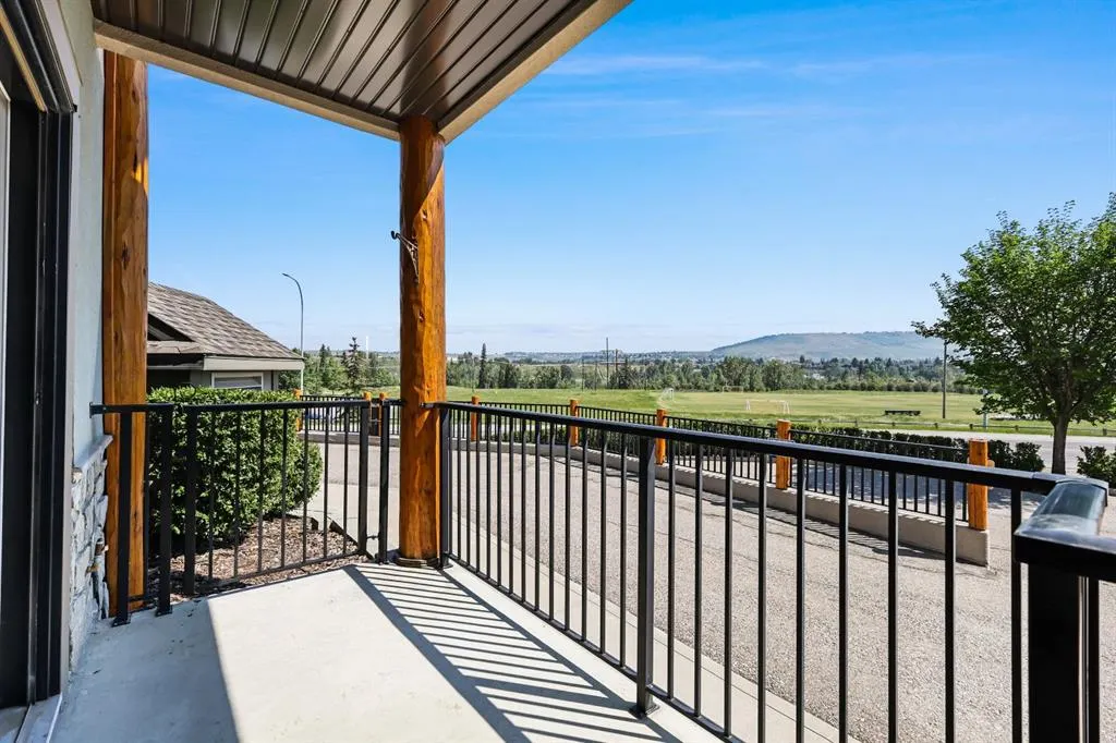 77 George Fox Trail, #107