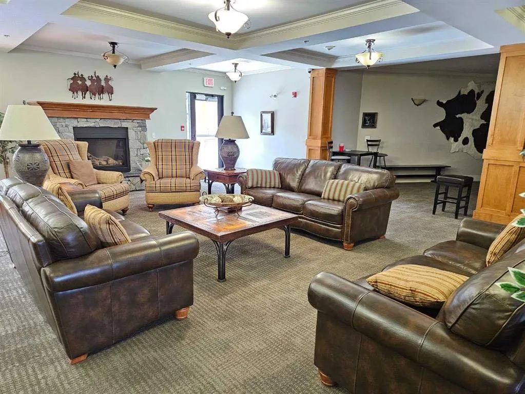 77 George Fox Trail, #107