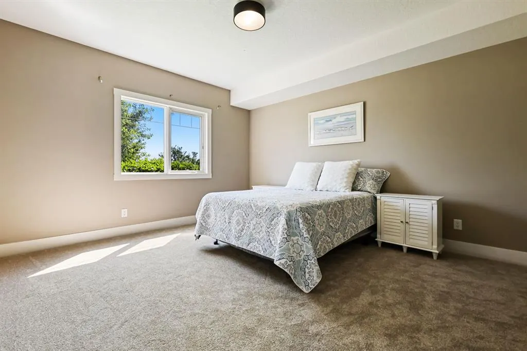 77 George Fox Trail, #107