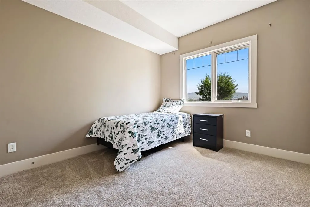 77 George Fox Trail, #107