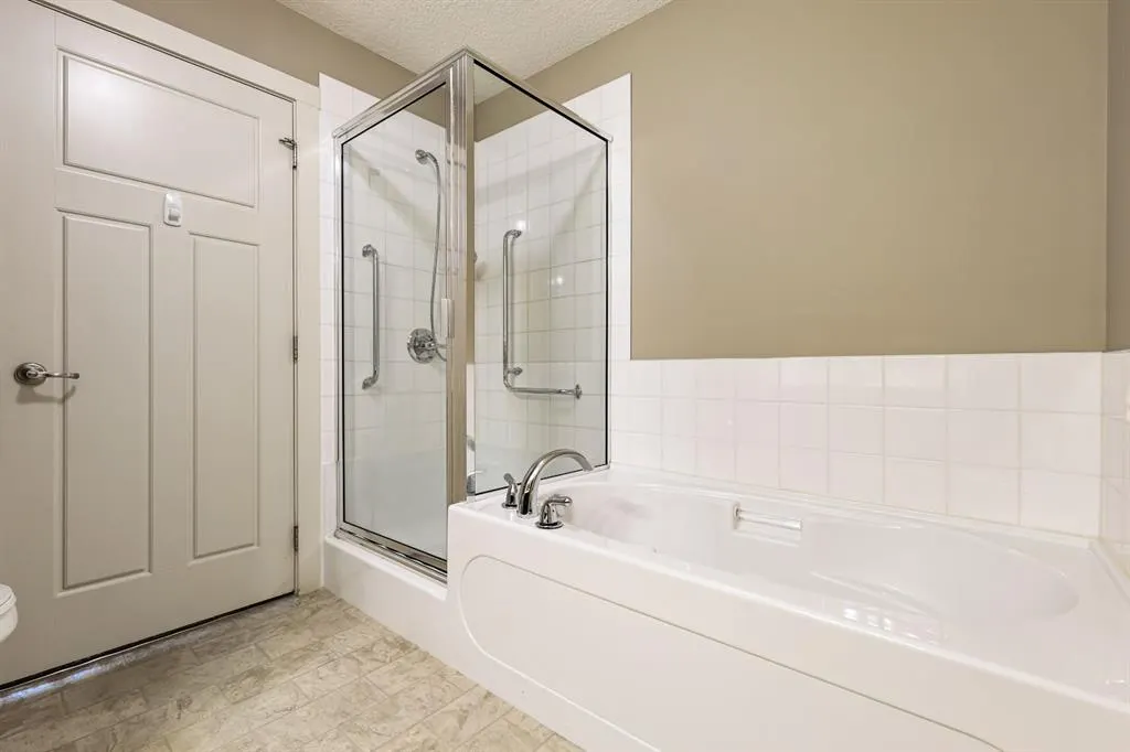 77 George Fox Trail, #107