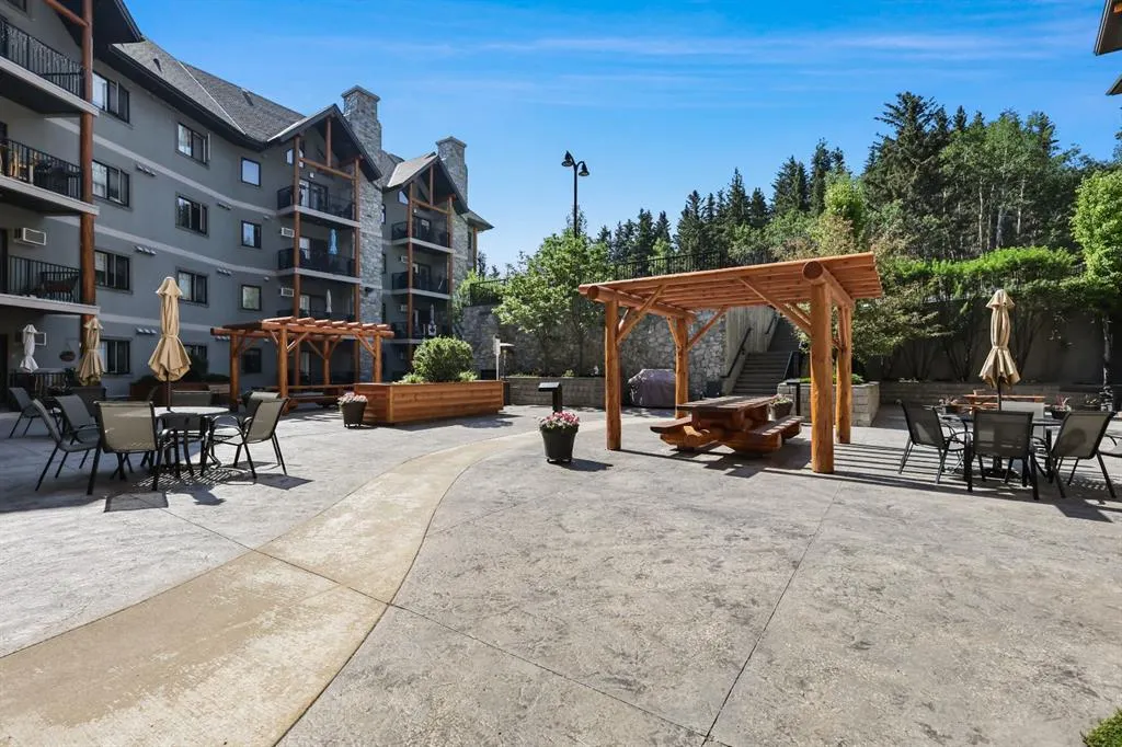 77 George Fox Trail, #107